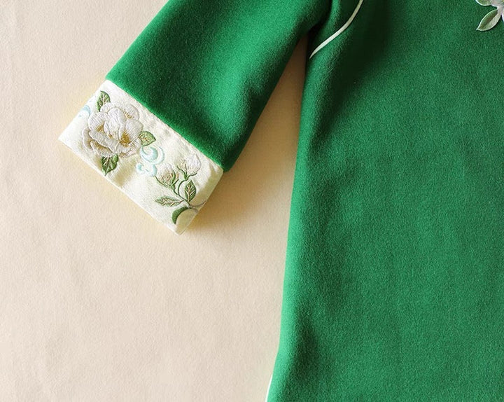 LONG SLEEVE CASHMERE CHEONGSAM TUNIC in Green