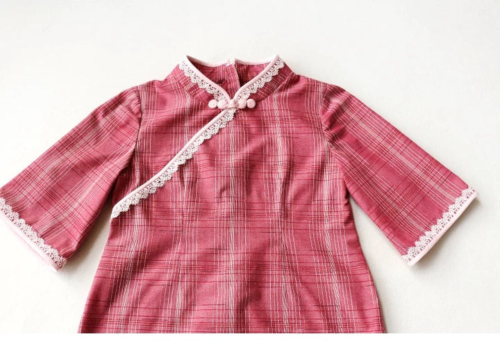 MID SLEEVE PLAID DRESS WITH LACE HEM