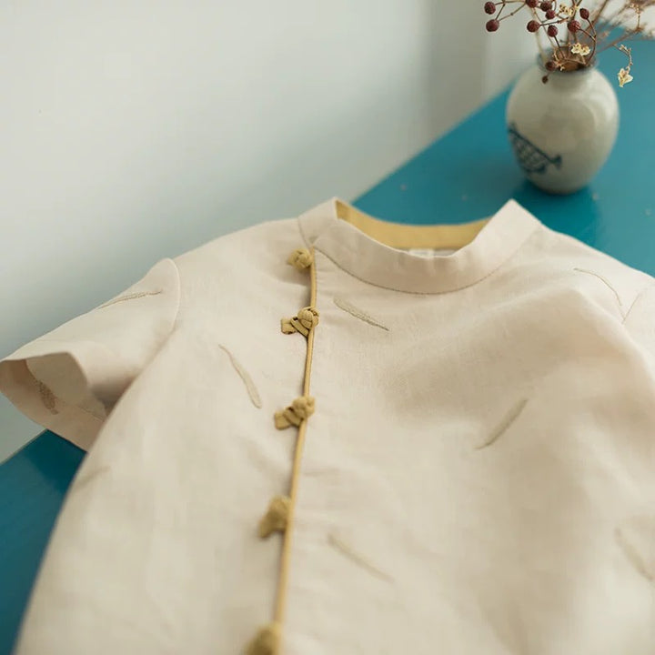 SHORT SLEEVE LINEN SIDE PANKOU TOP WITH EMBROIDERY