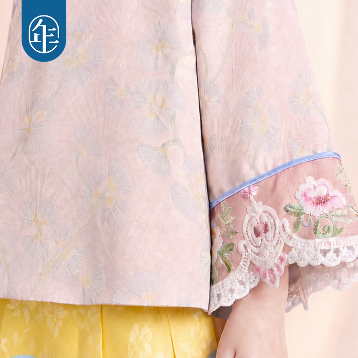 Floral Brocade Lace-Cuff Qing-Style Jacket 花开有时旗装外套