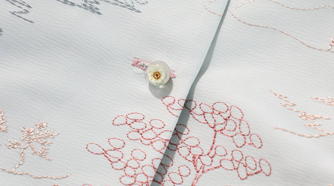 Girls' Landscape Embroidered Jacket & Cuffed Jeans 女童古风山水刺绣外套·牛仔裤 – Jacket – flower button