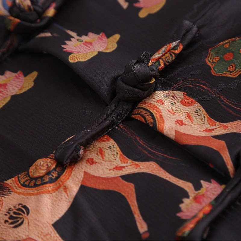 Galloping Horse Tang Jacket 骏马纹唐装外套 – product photo