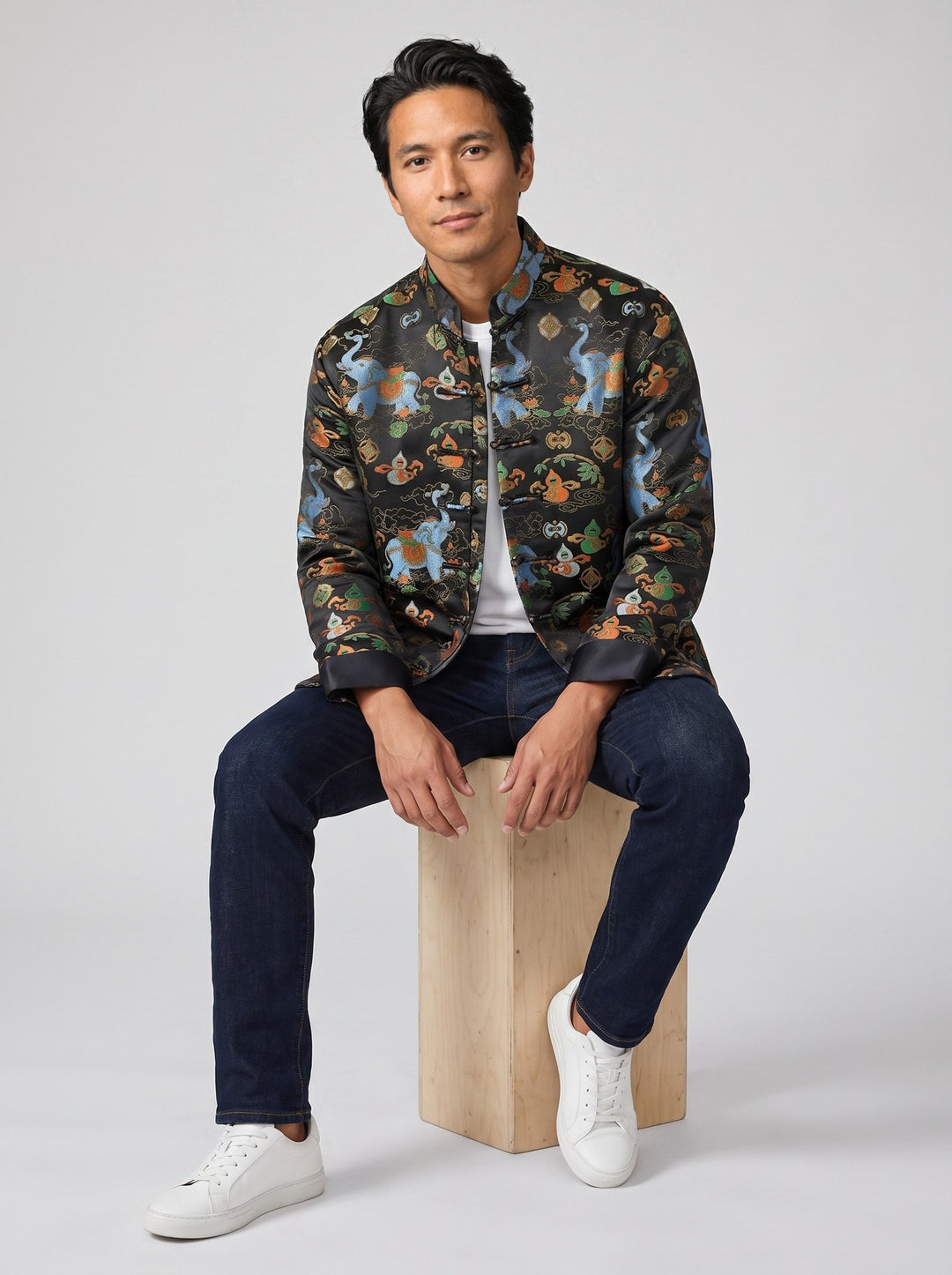Auspicious Elephant Tang Jacket 吉祥大象唐装外套 – model photo
