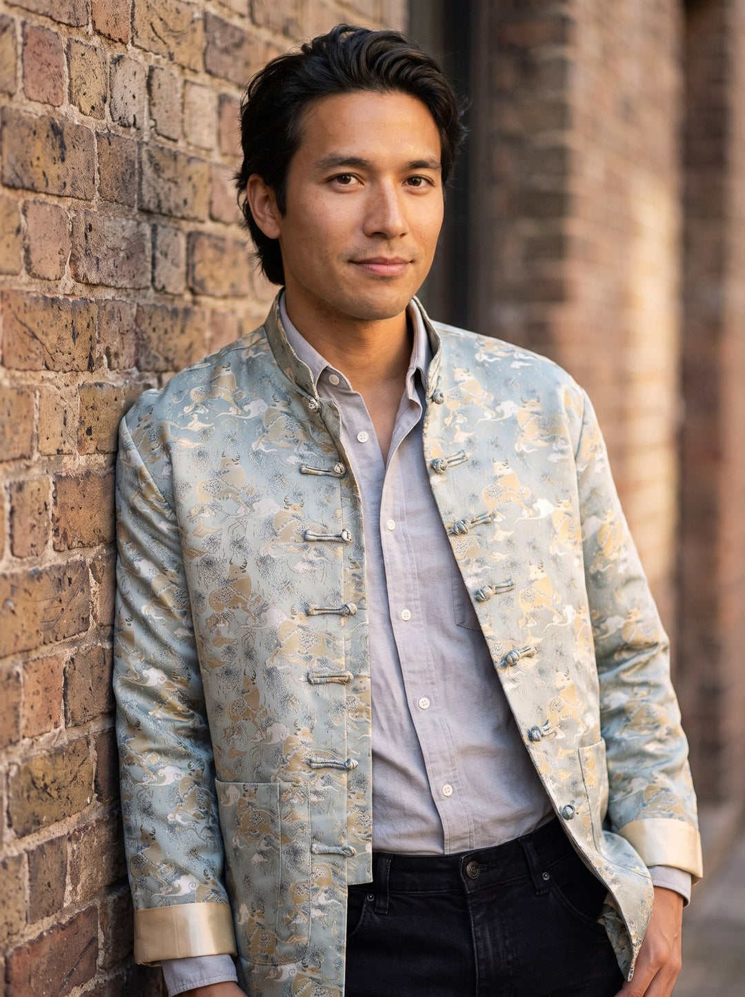 Golden Ox Tang Jacket 金牛印花唐装外套 – model photo