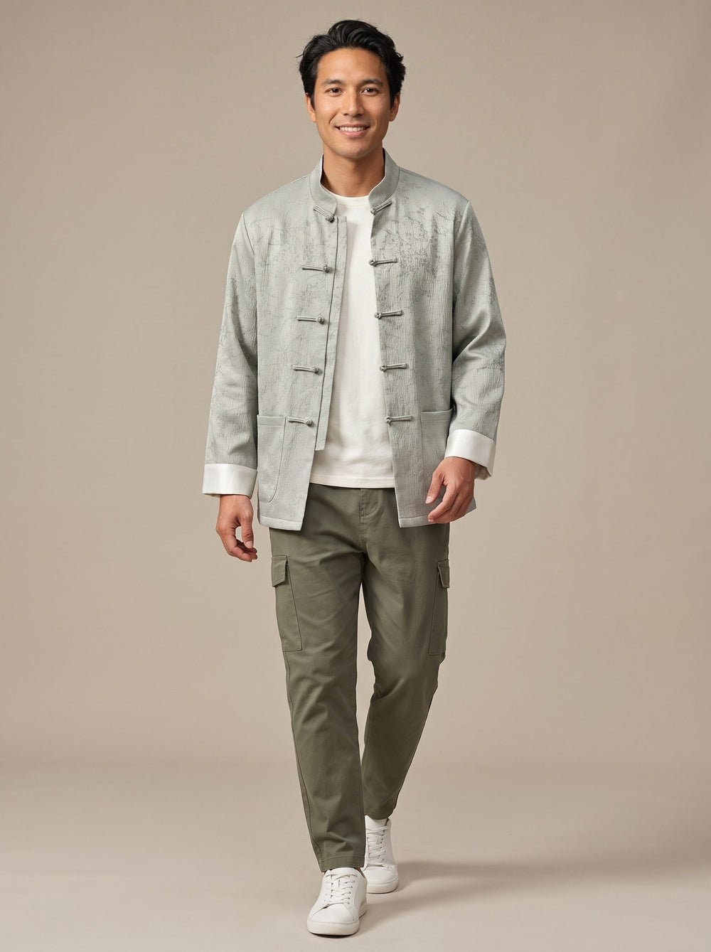 Plum Blossom Jacquard Tang Jacket 梅花提花唐装外套 – model photo