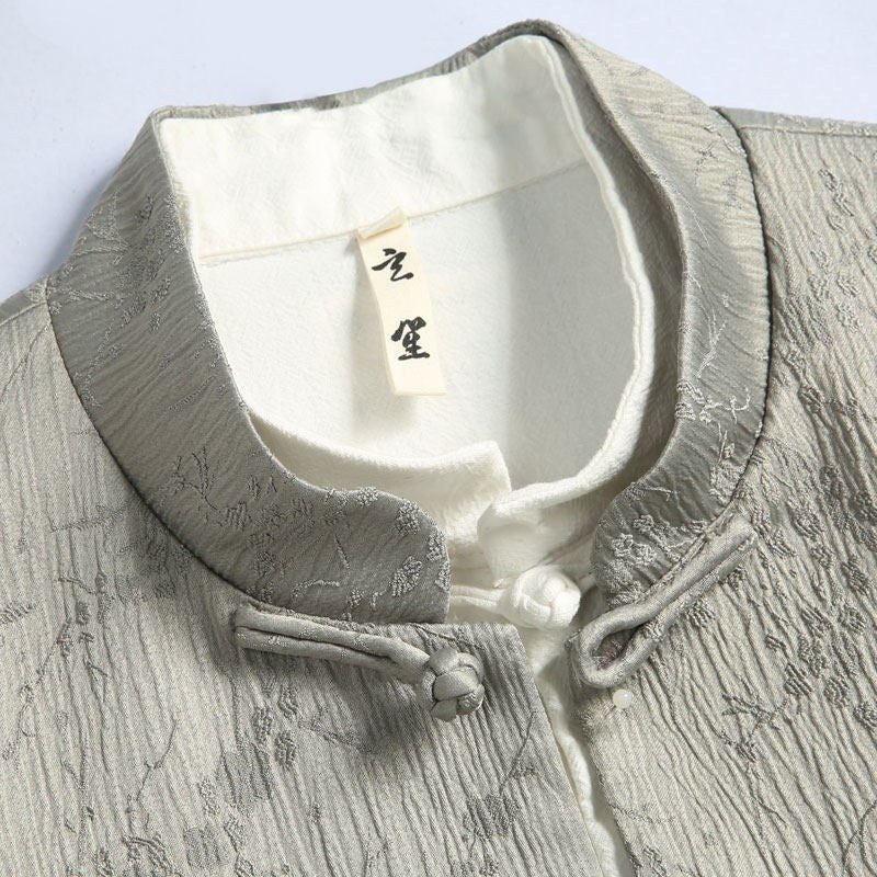 Plum Blossom Jacquard Tang Jacket 梅花提花唐装外套 – product photo