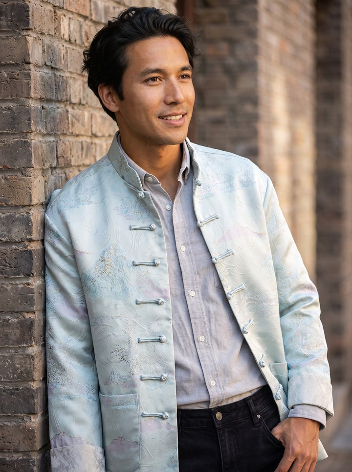 Landscape Jacquard Tang Jacket 江山图提花唐装外套 – model photo