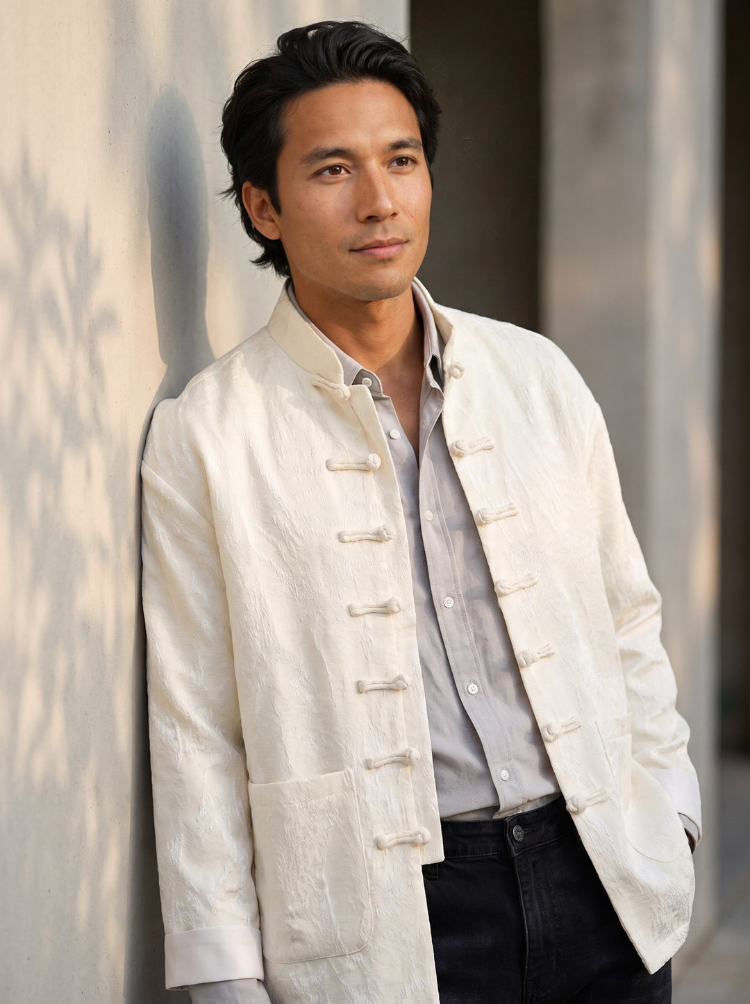 Ivory Jacquard Tang Jacket 白色提花唐装外套 – model photo