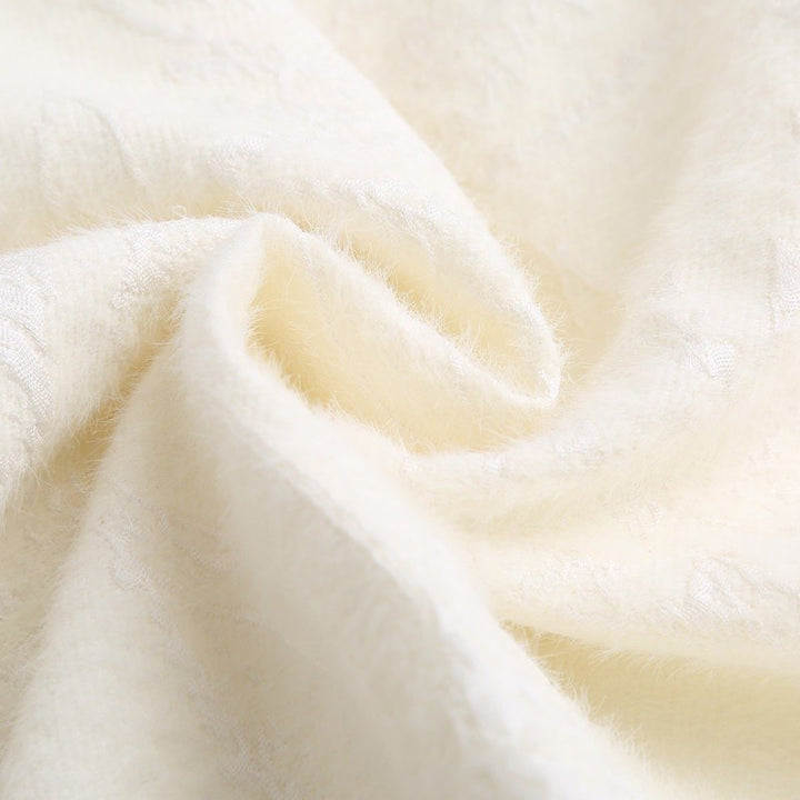 Ivory Jacquard Tang Jacket 白色提花唐装外套 – product photo