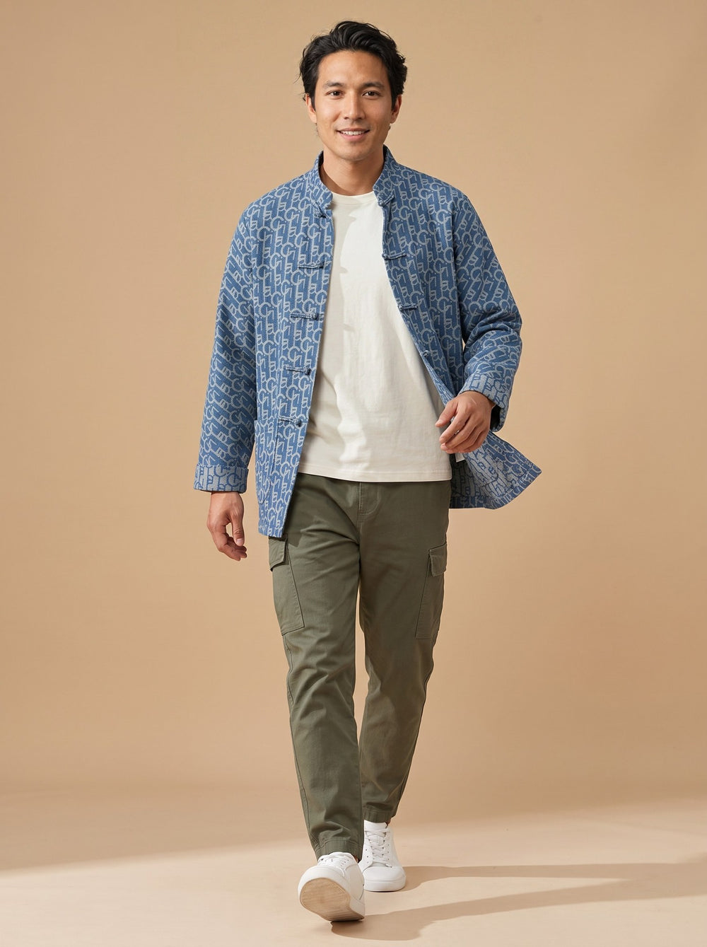 Letter Jacquard Tang Jacket 字母提花唐装外套 – model photo