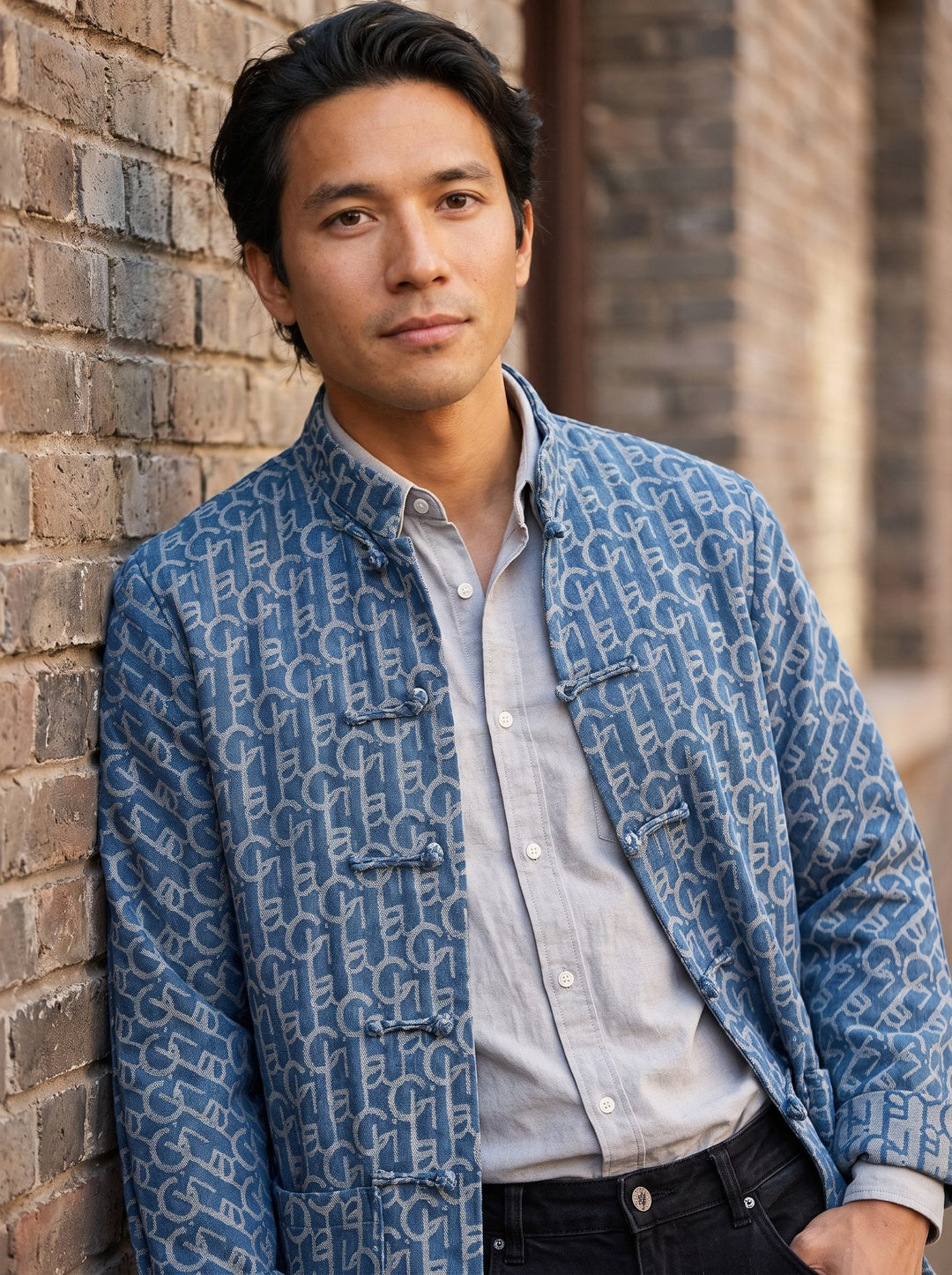 Letter Jacquard Tang Jacket 字母提花唐装外套 – model photo
