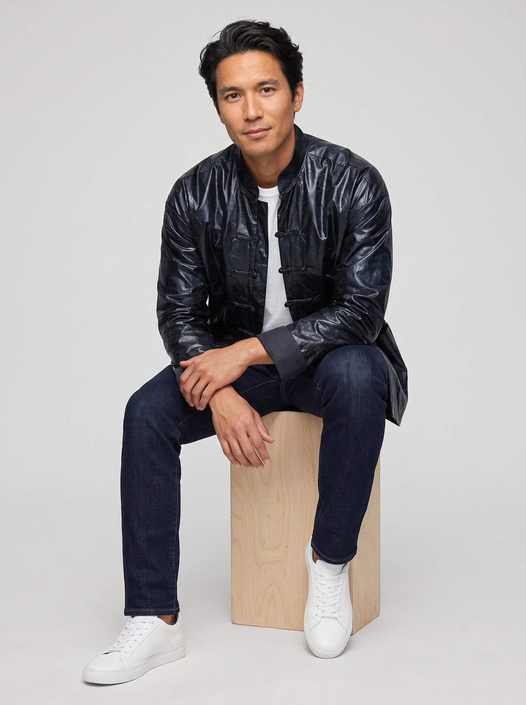 Distressed Tang Jacket 颓废风唐装外套 – model photo