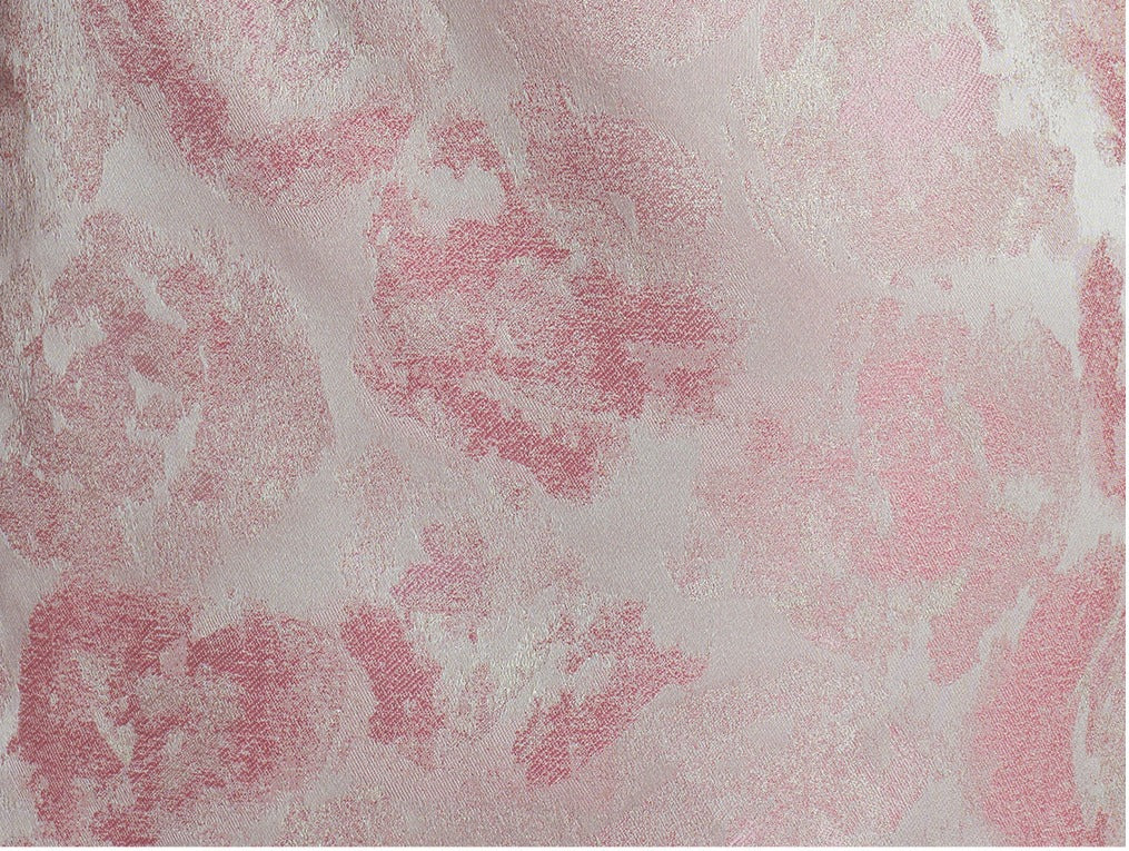 Pink Jacquard Qipao Two-Piece Set 粉色新中式改良旗袍套装 – jacquard fabric close-up