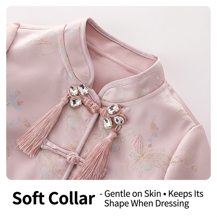 Soft collar detail in English
