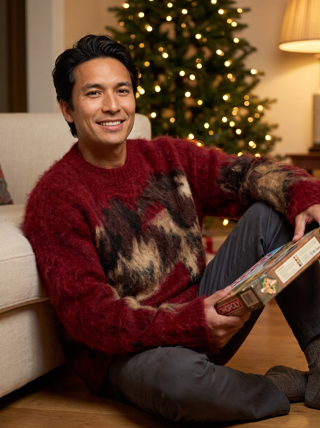 Xu Beihong Galloping Horse Family Sweater 徐悲鸿联名大展鸿图毛衣 – adult Red 成人款-年衣红 by the Christmas tree
